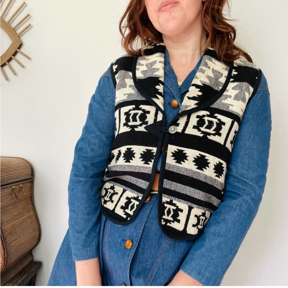 Vintage 90s tribal southwestern black white cotton woven vest Shaver Lake Sz L